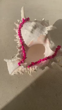  fuchsia pink punch choker on large shell 
