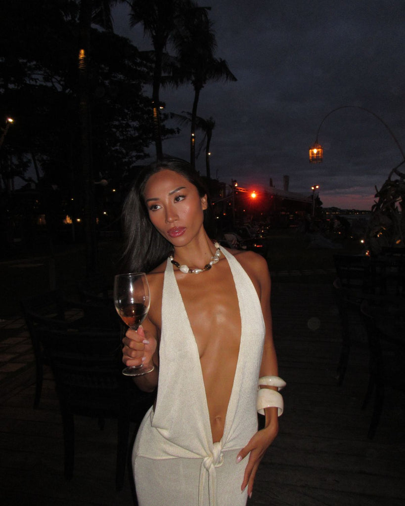 how to style chunky beaded necklace for a night out