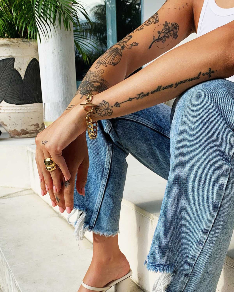 Cuban chain and trendy toggle bracelet 
